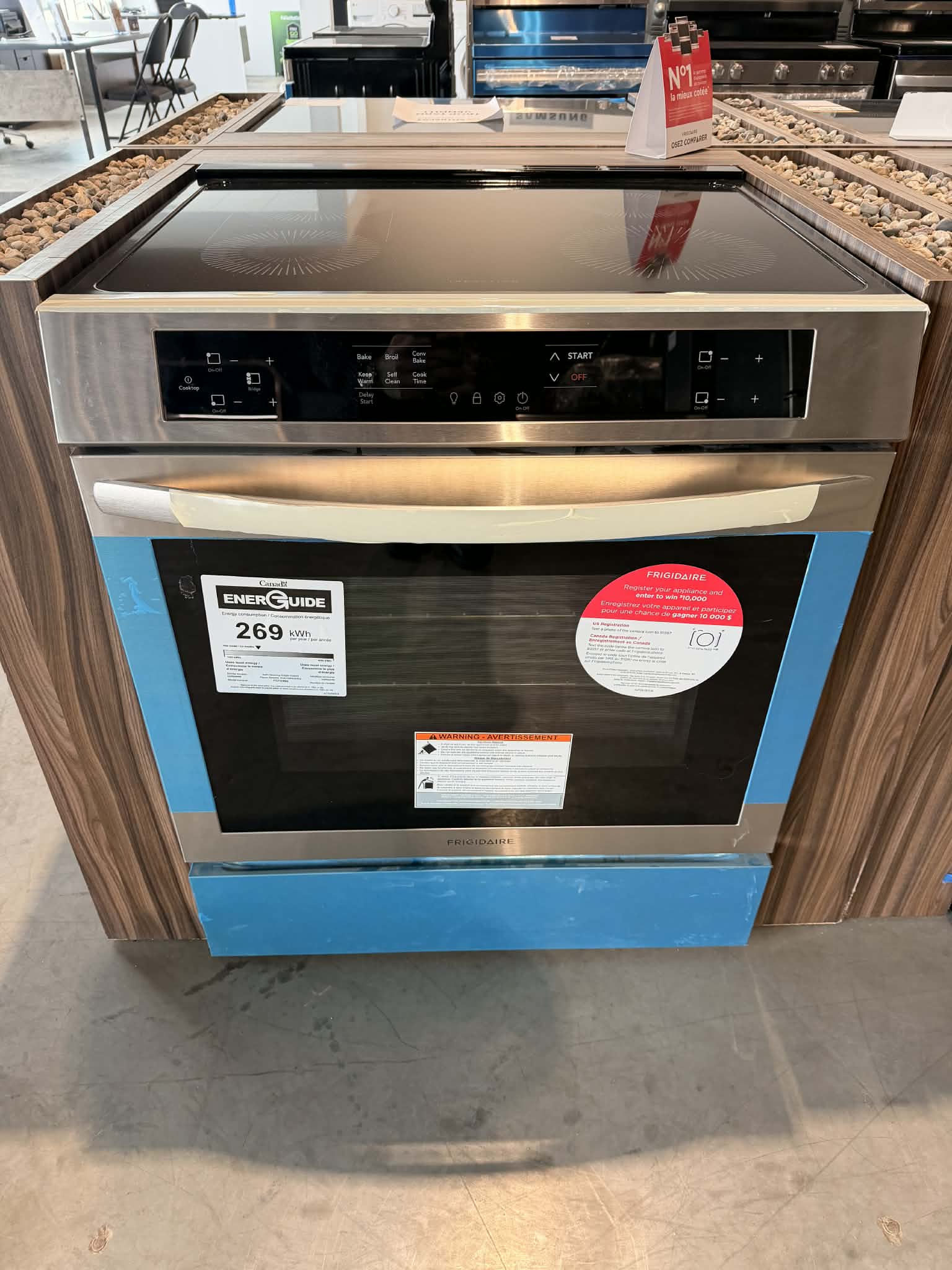 Cuisinière à induction Frigidaire FCFI308CAS, 5.3 pi.cu. – Image 7