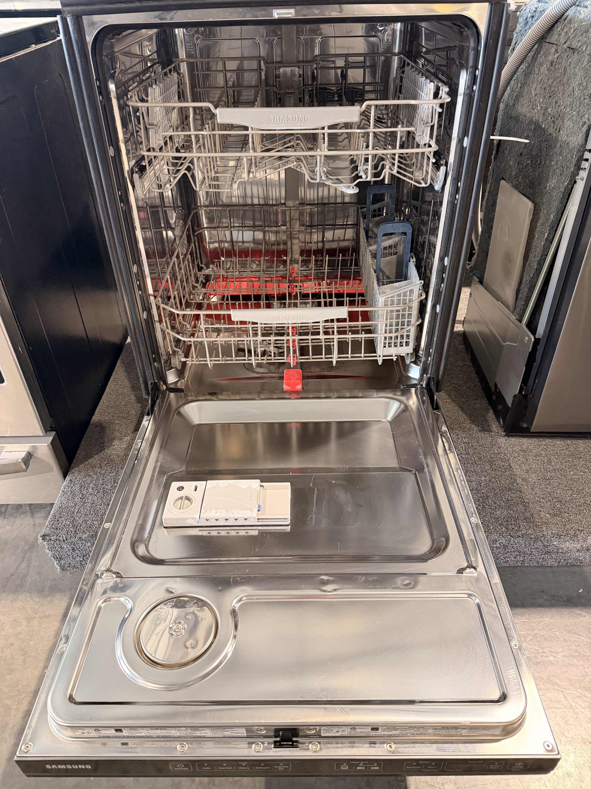 Lave Vaisselle Encastrable Samsung 24po Black Stainless – Image 3