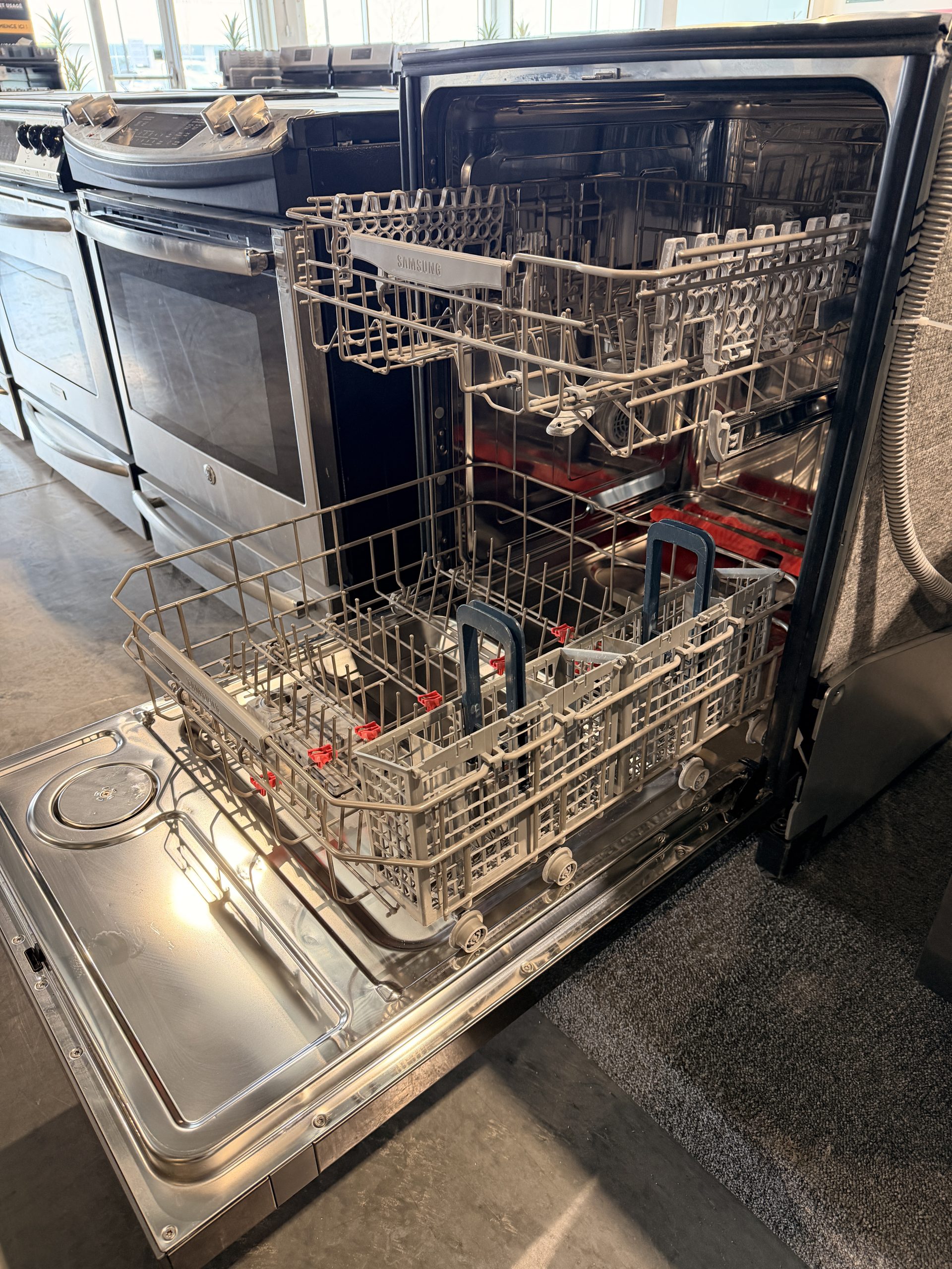 Lave Vaisselle Encastrable Samsung 24po Black Stainless – Image 4
